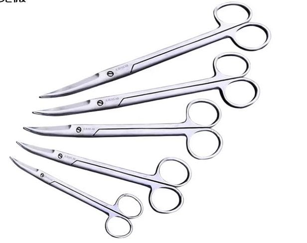 Cerrahi Makaslar: Ameliyathanelerin Vazgeçilmezleri