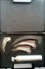 Medwelt JSF-2146 laringoskop 3 bıçak ve sap çantasında