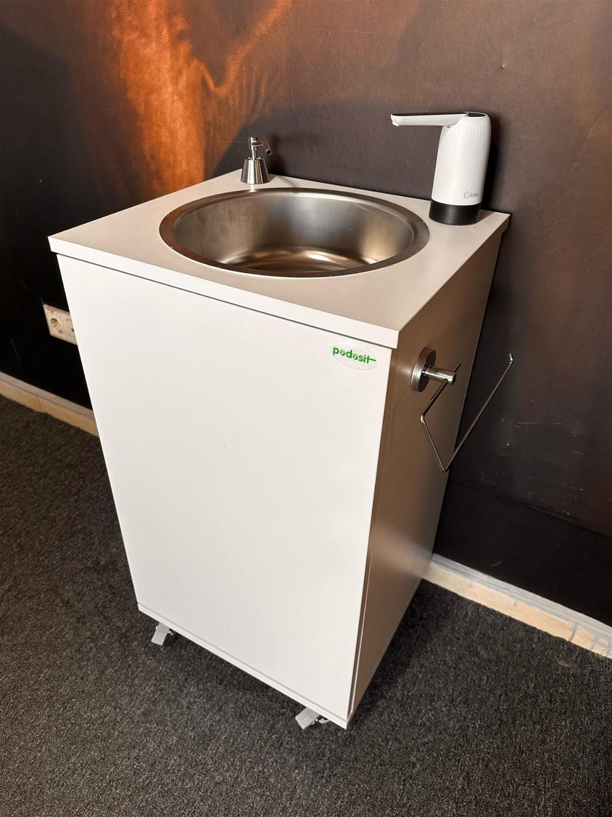 Cosmofix Mobil Seyyar Lavabo Trend 10 Litre Tekerlekli