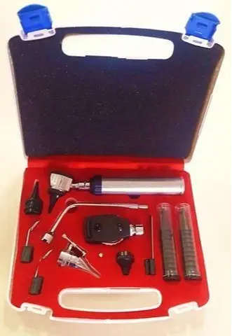 Medwelt JSF-20942 otoskop oftalmoskop set çantasında